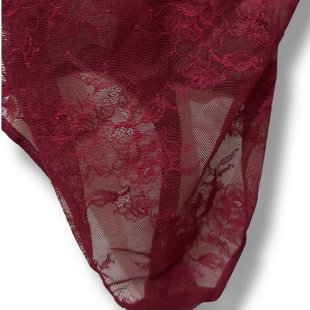Parade | NWOT Women’s Red Floral Sheer Lace Long-Sleeve Bodysuit (size XS) - Picture 7 of 10